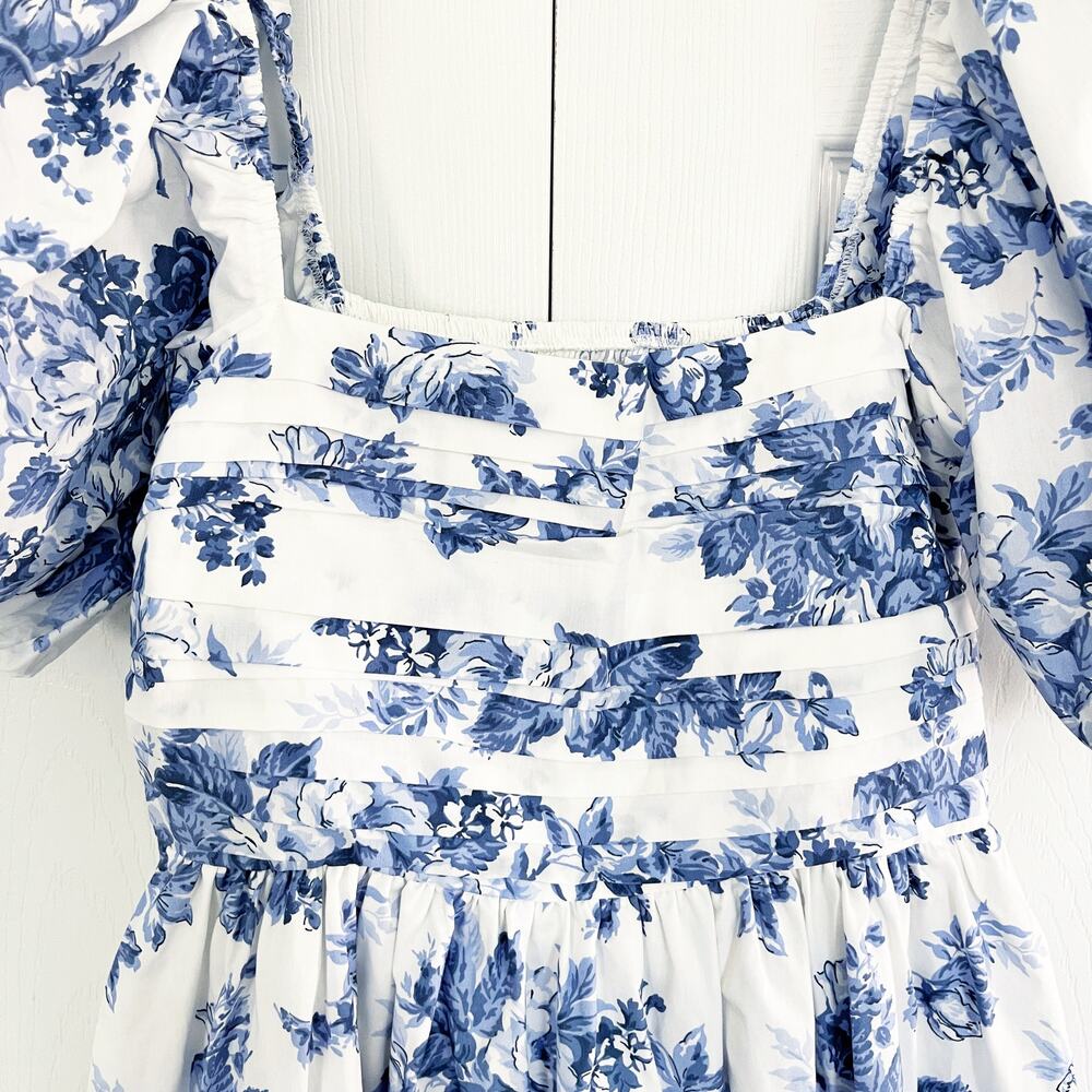 Abercrombie & Fitch Emerson Poplin Puff Sleeve Midi Dress in Blue Floral - Picture 4 of 10